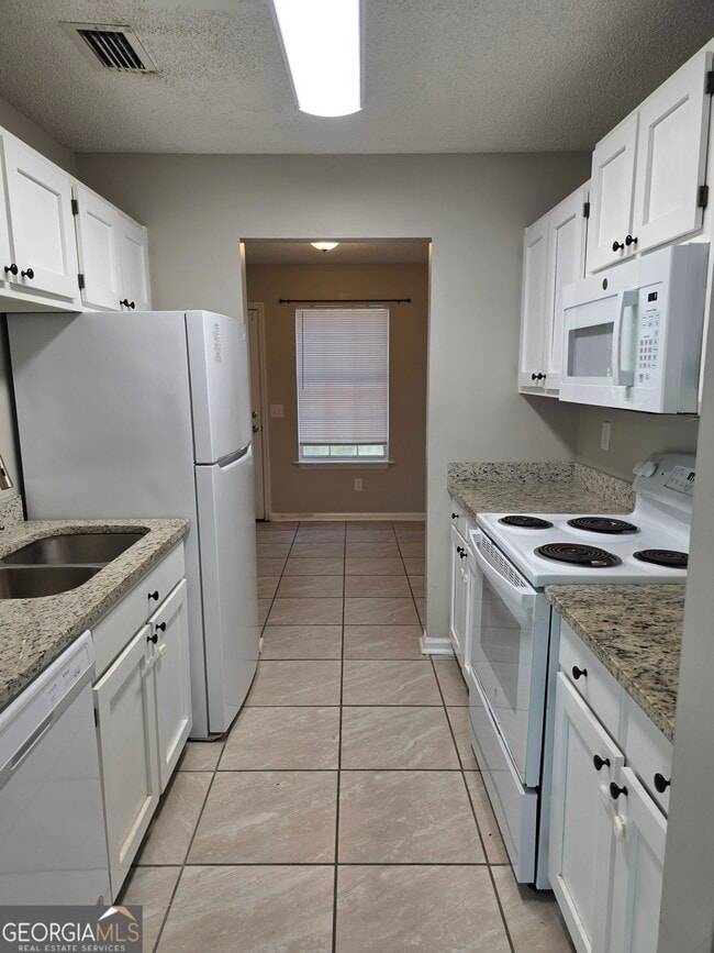 Building Photo - 760 Morningside Ln