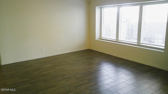 Foto del edificio - 653 Paseo Dulce Ave