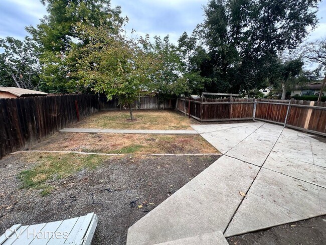 Building Photo - 2 br, 1 bath House - 600 Neville St