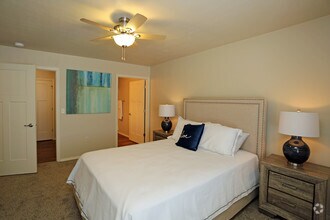 BIRCH CROSSING APARTMENTS photo'