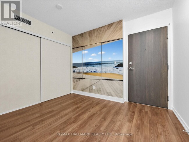 Building Photo - 68 Abell St