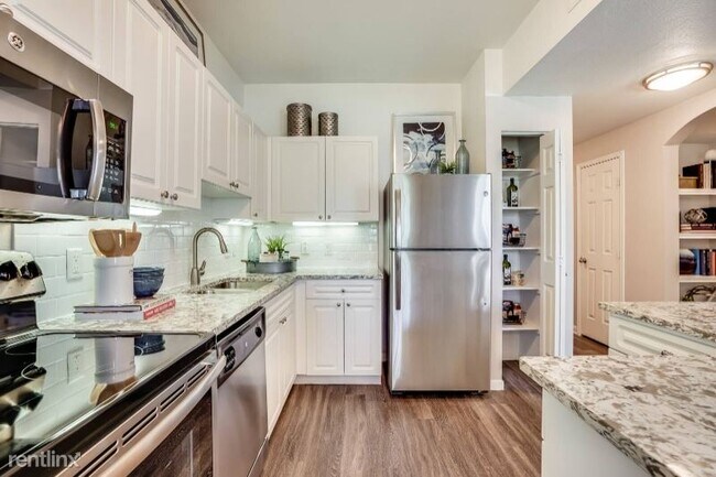 Building Photo - 2 br, 2 bath Apartment - 9872 Jefferson Pkwy