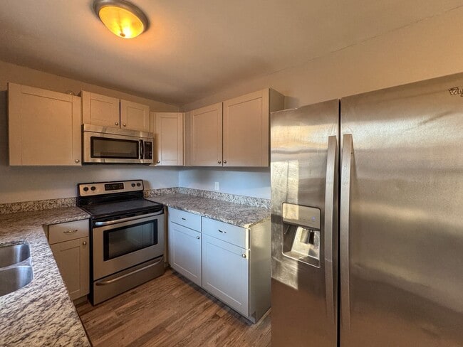 Foto del edificio - Charming 3 Bed 1 Bath Home Conveniently Lo...