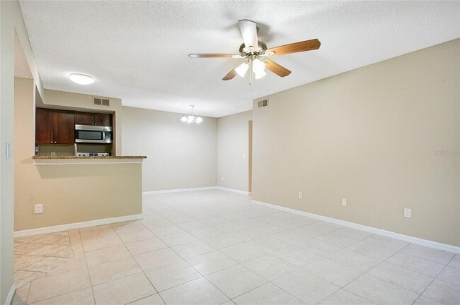 Building Photo - 5156 Conroy Rd