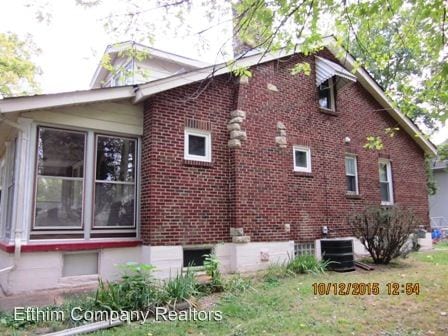 Building Photo - 14 Fairview Pl