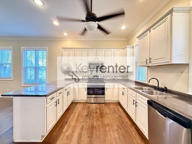 Building Photo - 2769 Haywood Ave