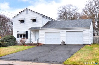 Building Photo - 1 Valley Crest Dr