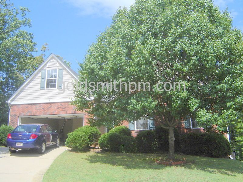 Primary Photo - 21 Waterfield Ct