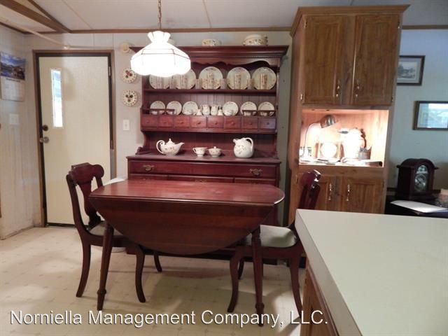 Foto del edificio - 828 Oak Ridge Rd