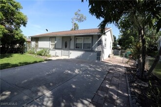 Building Photo - 5458 Martin St