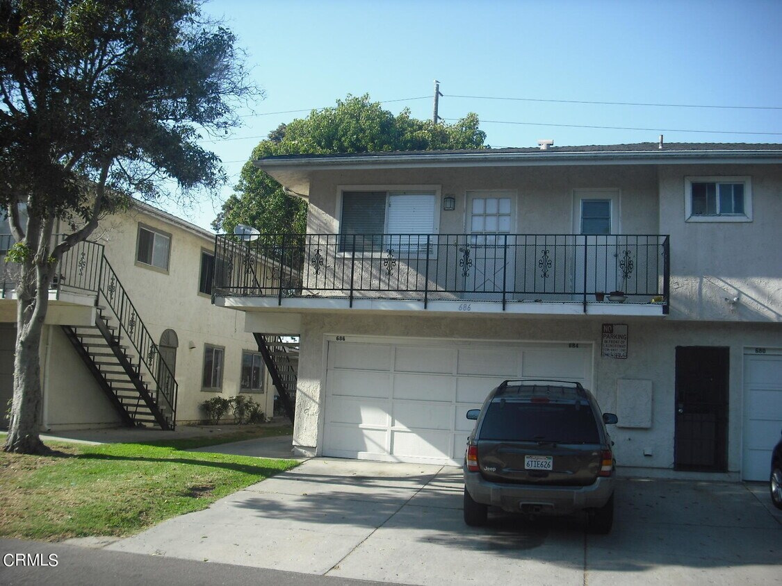 686 W Hemlock St, Port Hueneme, CA 93041 Condo for Rent in Port