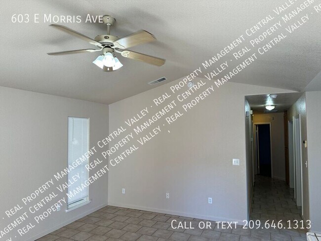 Building Photo - Spacious Modesto 3 Bedroom 2 Bath 2 Car Ga...