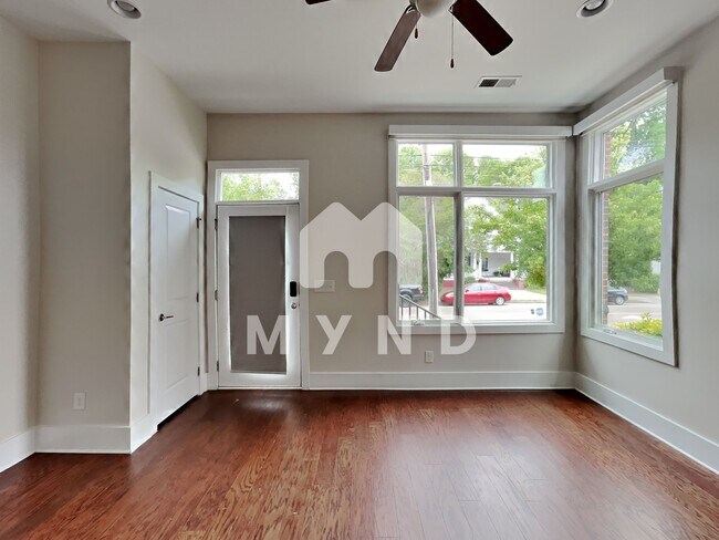 Building Photo - 228 William Drummond Way