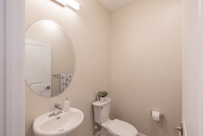 Interior Photo - North Cross Estates