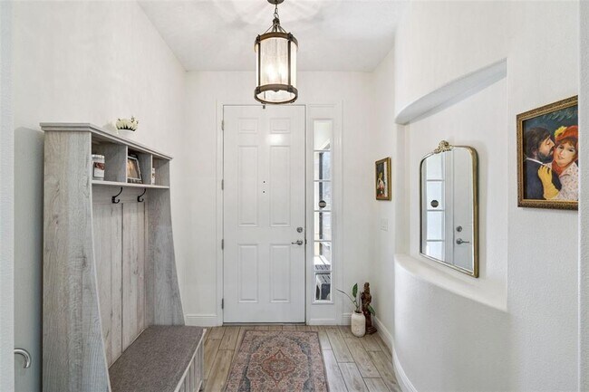 Foto del edificio - 735 Black Eagle Dr