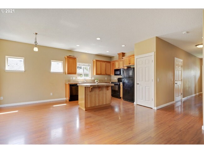 Foto del edificio - 4734 SW 184th Ave