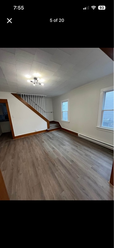 Building Photo - 324 S Main St