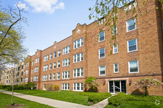 Building Photo - 6956 N Wolcott Ave