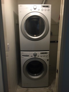 Full size washer, dryer in unit - 640 Manhattan Beach Blvd