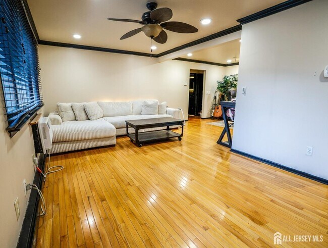 Foto del edificio - 615 Cricket Ln