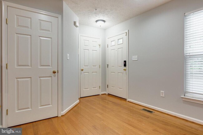 Foto del edificio - 2542 Piney Pass Way
