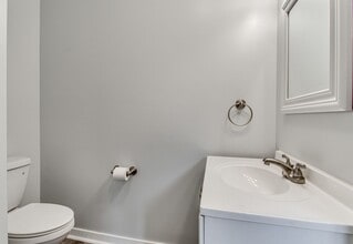 Building Photo - 4713 Lorigan St