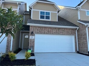 Building Photo - 612 Laurel Ln