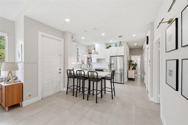 Foto del edificio - 1166 SW 158th Way