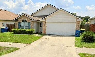 Building Photo - 3444 Brahma Bull Cir S
