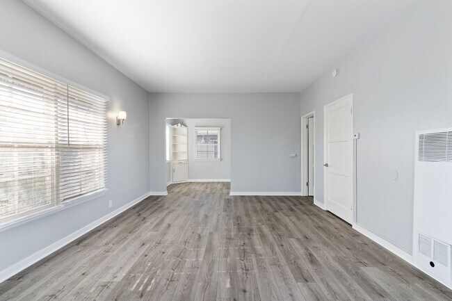 Foto del edificio - 2010 Pine Avenue