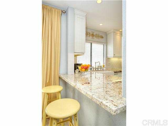 Foto del edificio - 827 Skysail Ave