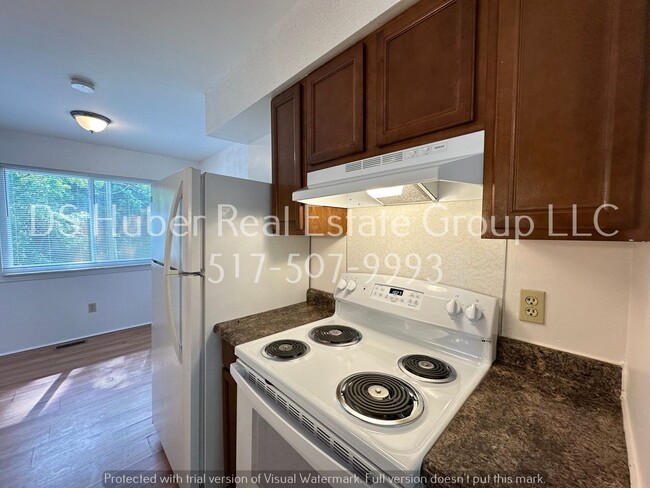 Foto del edificio - 4023 Burchfield Dr