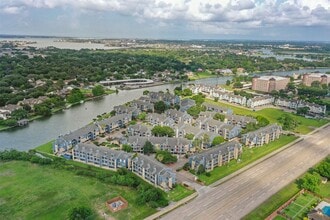 Building Photo - 18519 Egret Bay Blvd