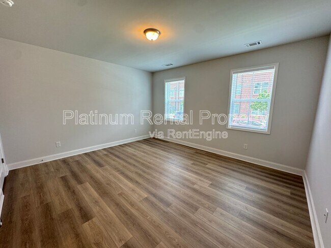 Foto del edificio - 1592 Gin Blossom Cir