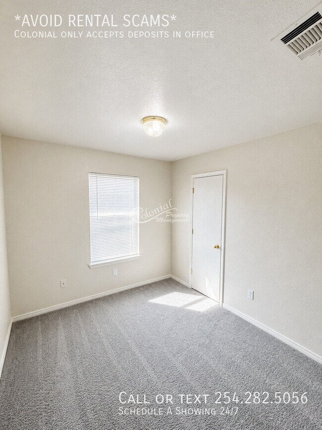 Building Photo - 2702 Edgefield St