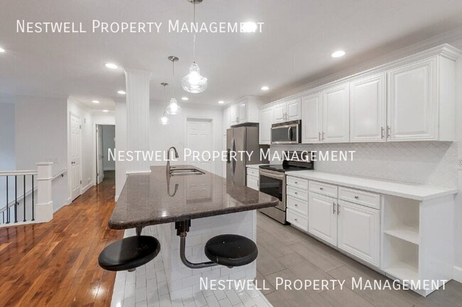 Building Photo - 310 W 4620 N