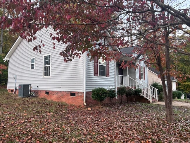 Building Photo - 201 Polly Collins Ct