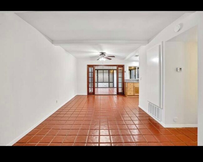 Foto del edificio - 15210 Shadybend Dr