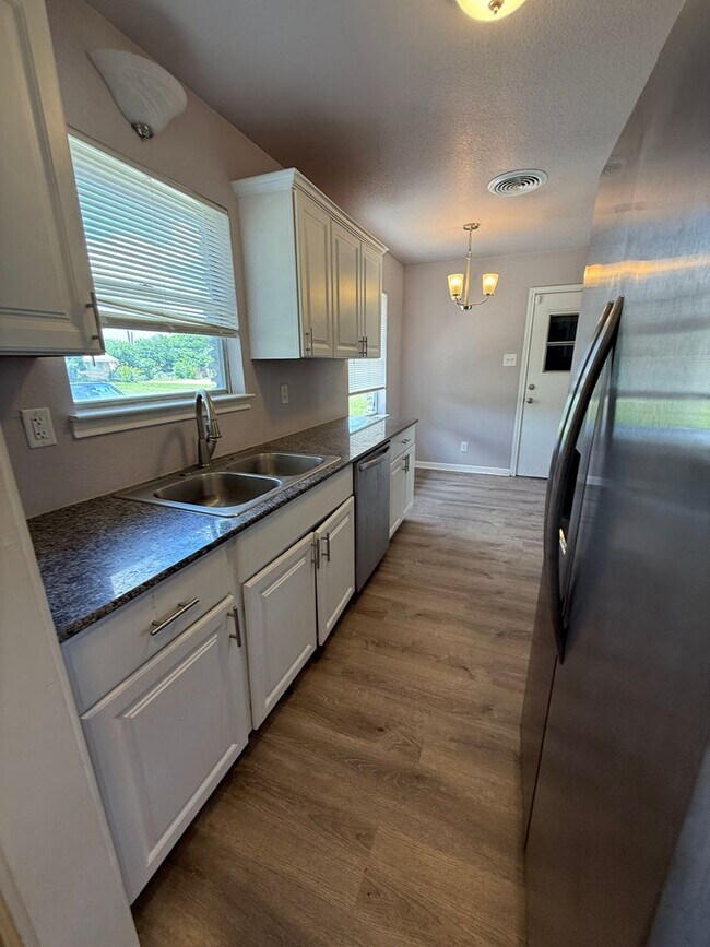 Building Photo - 3-Bedroom House for Rent in Killeen, TX
