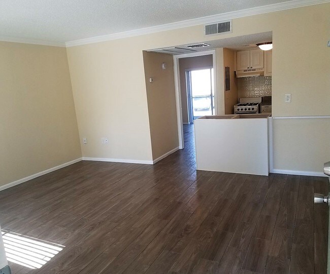 Foto del edificio - 120 Blue Pointe Way