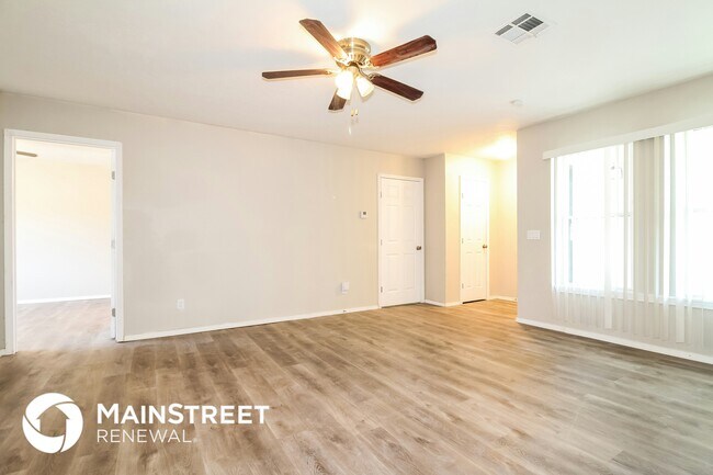 Foto del edificio - 317 NW 118th St