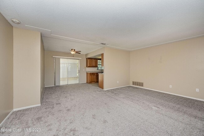 Building Photo - 608 Sacre Coeur Dr
