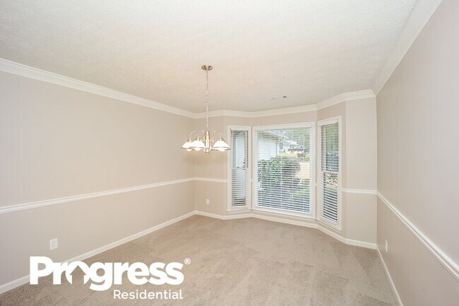 Building Photo - 658 Grecken Green