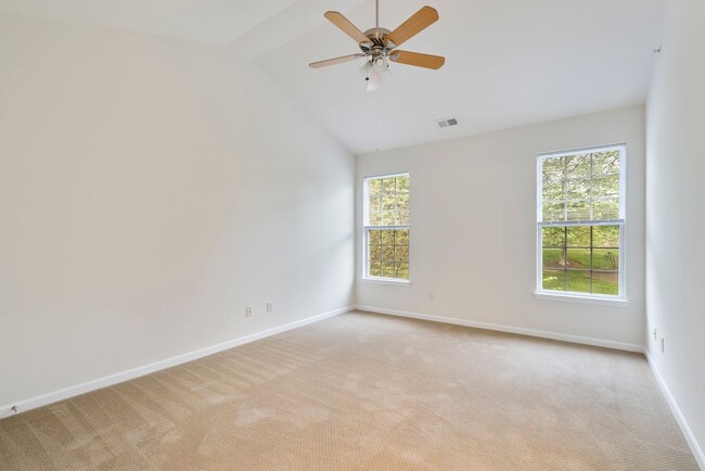 Interior Photo - Barclay Square at Princeton Forrestal