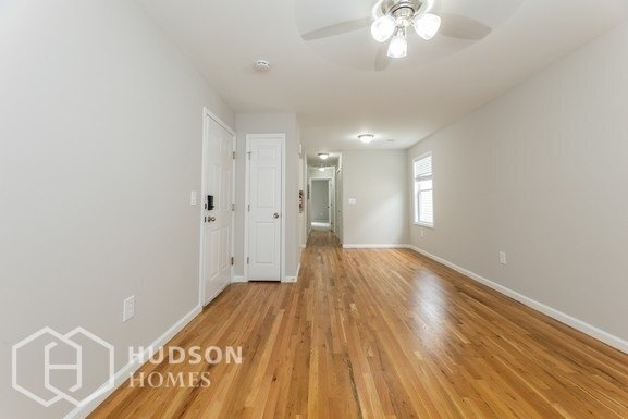 Foto del edificio - 121 12th Ave