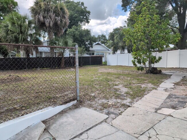 Foto del edificio - 1610 E 21st Ave