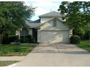 Building Photo - 1611 Sundance Dr