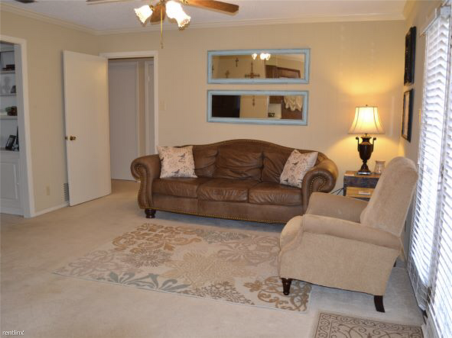 Foto del edificio - 3 br, 2 bath House - 3606 Colgate Ave