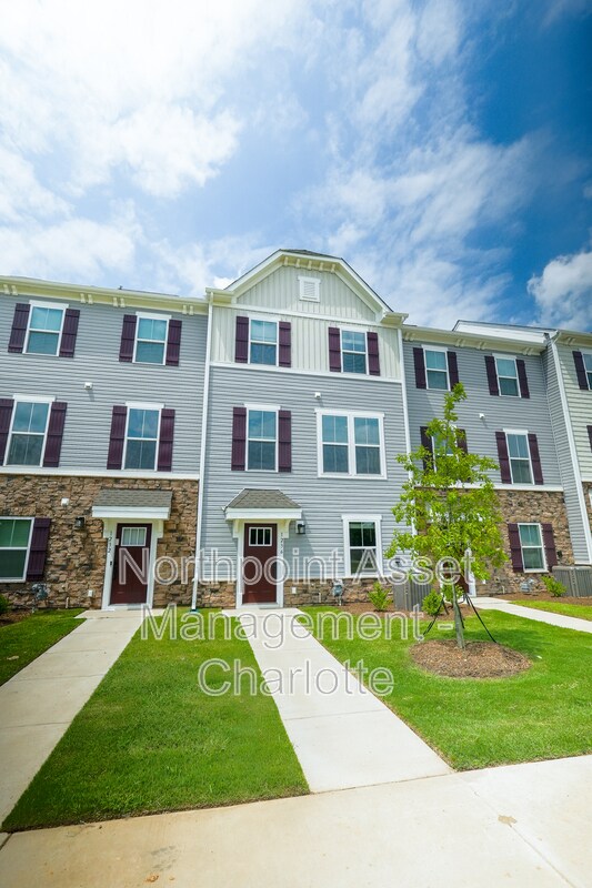 Foto principal - 1236 Newell Towns Ln