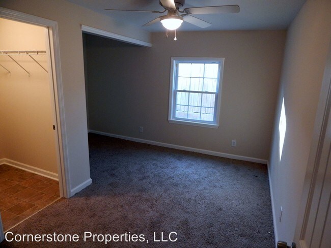 Building Photo - 134 Lucile St